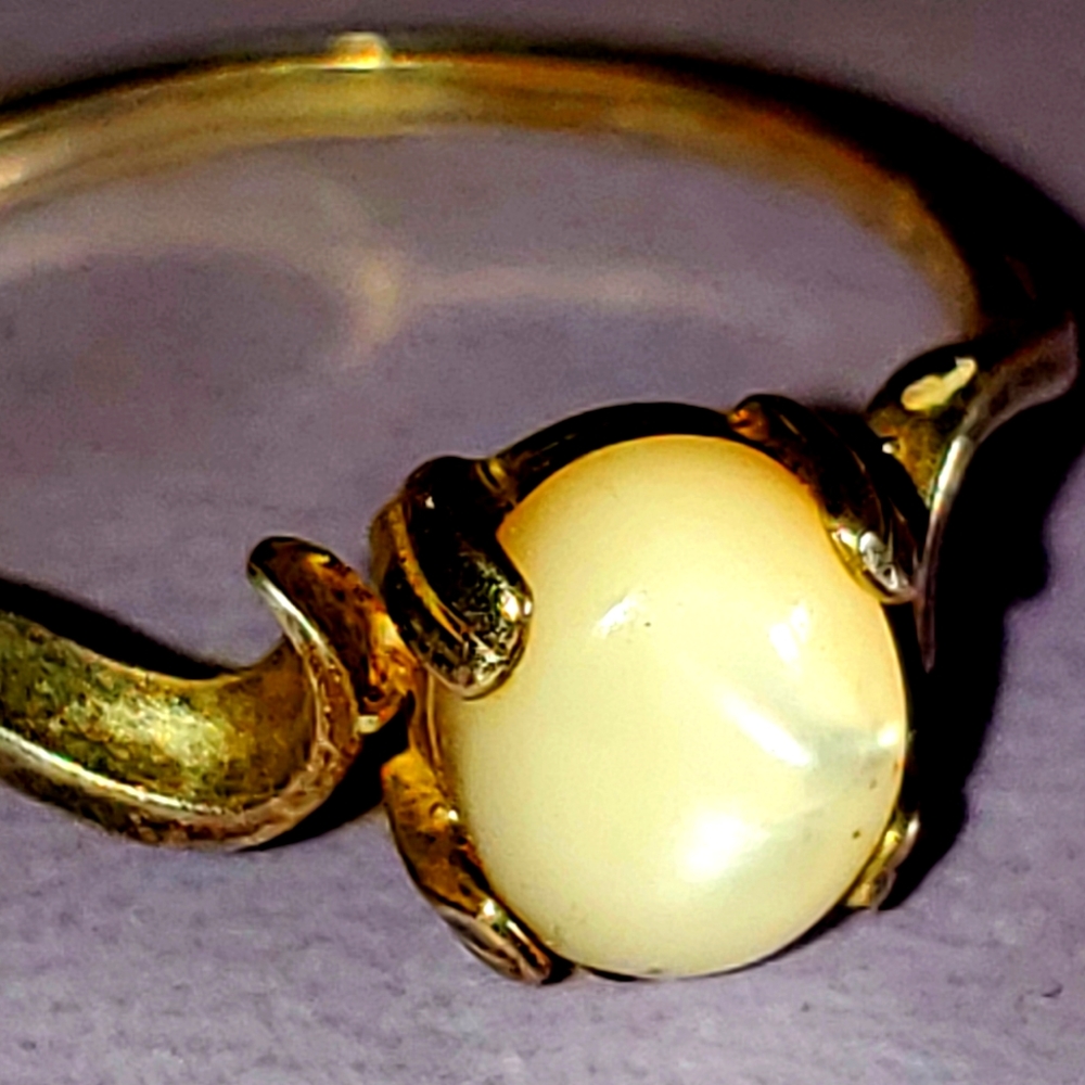Vintage Shell Ring
